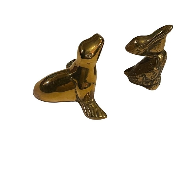 Vintage brass pelican & seal ocean figurines 2.5” tall. - Picture 3 of 8